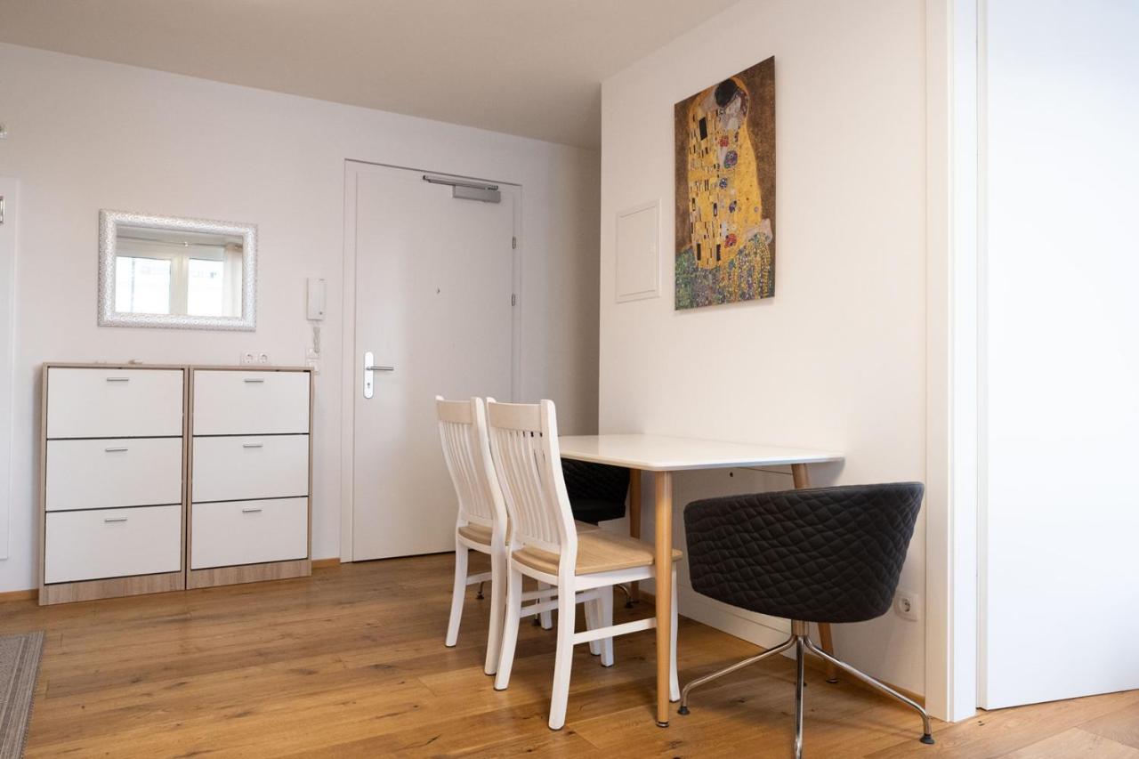 Modern Apartment W/ Cozy Balcony Near City Center Vienna Exterior photo
